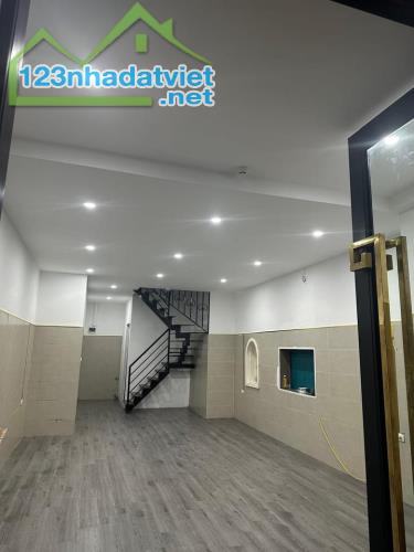 BÁN SHOPHOUSE T1 CHUNG CƯ ECO LAKE VIEW 32 ĐẠI TỪ - 70M MT 4M - SỔ ĐỎ LÂU DÀI KINH DOANH - 1