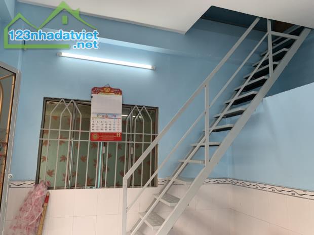 BÁN NHÀ ĐƯỜNG HUỲNH TẤN PHÁT, QUẬN 7, DT: 4 X 8M, 1 LẦU. GIÁ 2 TỶ 380 - 4