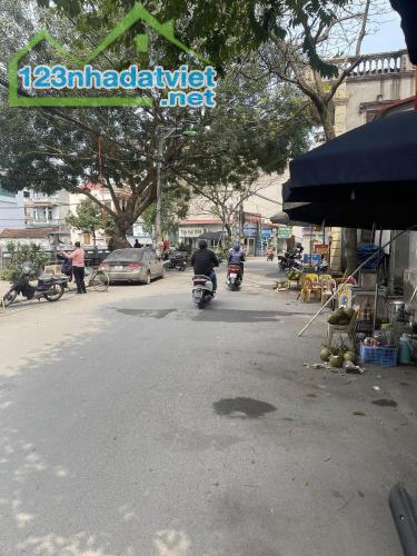 Bán nhà đẹp phố Ỷ La, Dương Nội Hà Đông 5 tầng xây mới lô góc gần ô tô giá 4.8 tỷ - 2