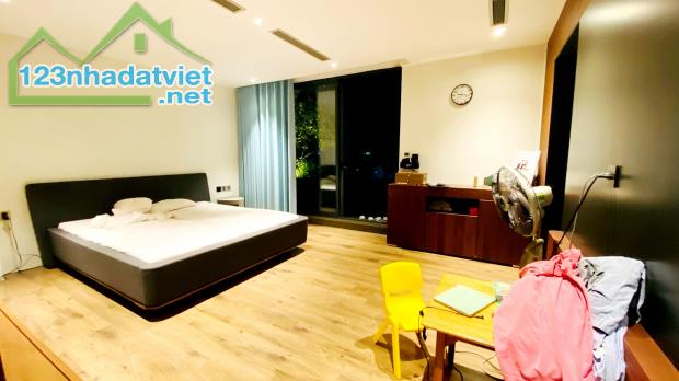 ⚜️ Sky Villa Yên Hòa Parkview, KĐT Yên Hòa, Cầu Giấy, 284m2 4PN+4WC, Chỉ 31.5 Tỷ ⚜️