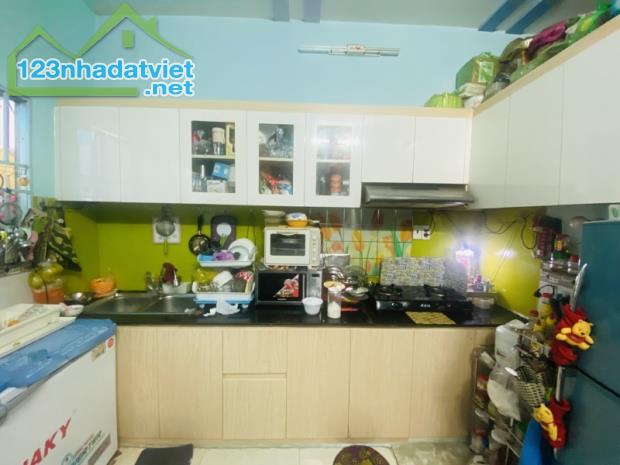 HẺM 3 GÁC SÁT MẶT TIỀN, LƯU HỮU PHƯỚC, F15, Q8, 3 TẦNG ĐÚC, 78M2, 6.1 TỶ. - 1