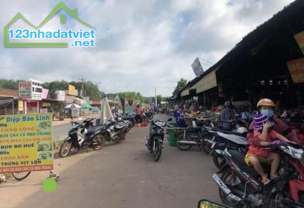 SANG LẠI 157M2 ĐẤT THỔ CƯ SHR NGAY CHỢ THANH LƯƠNG TX BÌNH LONG DÂN ĐÔNG GIÁ 180 TRIỆU - 1