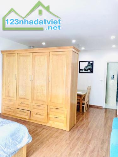 Chủ nhà gấp lắm rồi ạ. Bán nhà Xuân Diệu, Quảng An. 50m2, 7 tầng thang máy, chỉ 11 tỷ