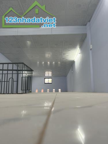 CHÍNH CHỦ CHO THUÊ NHÀ MỚI XÂY DIỆN TÍCH 100M2 TẠI QUẬN 12-TP HỒ CHÍ MINH - 3