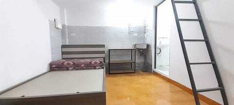 Bán Nhà mặt ngõ Minh Khai, diện tích 71m² x 7 tầng - 2