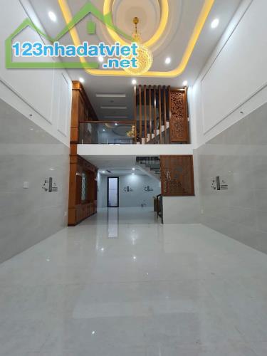 1/ KHU PHÂN LÔ HƯƠNG LỘ 2 - BÌNH TÂN - 62M2 - 5 TẦNG - 5PN