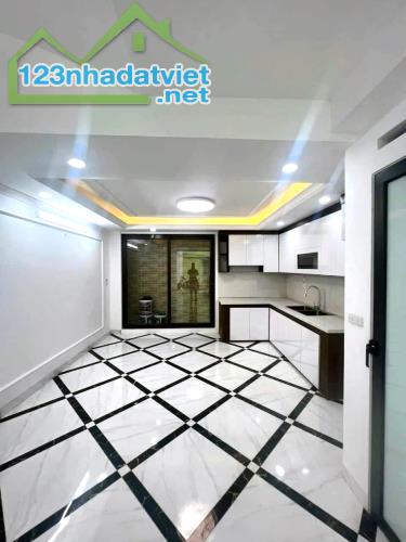 Bán nhà mới xây Ngũ Hiệp Thanh Trì 56m² - 5 tầng, chỉ 4.x tỷ - rẻ nhất khu vực - 3