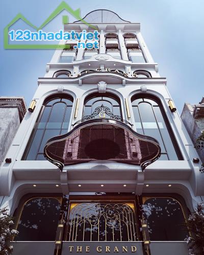 Bán tòa nhà 10 tầng mặt phố Nguyễn Thái Học, Ba Đình, Kinh doanh, Thang máy, 210m2, MT 9m,