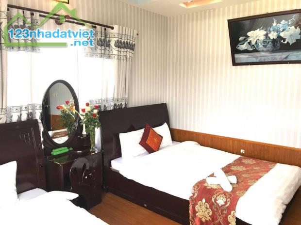 Khách sạn mặt tiền Bùi Thị Xuân P2 Đà Lạt 149m2 22 phòng - 1