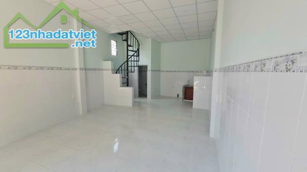 Bán nhà Bình Tân, đường số 12, 39m2, 1 lầu, hẻm xe hơi, nở hậu, có dòng tiền, nhỉnh 3 tỷ - 2