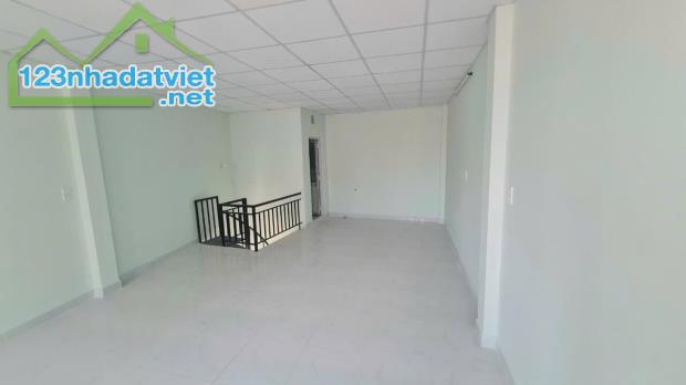 Bán nhà Bình Tân, đường số 12, 39m2, 1 lầu, hẻm xe hơi, nở hậu, có dòng tiền, nhỉnh 3 tỷ - 3