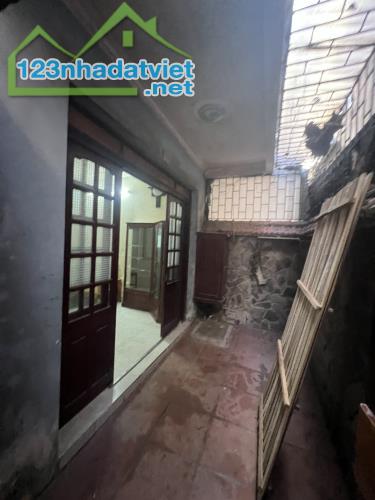 Chính chủ Cho thuê nhà nguyên căn Hoàng Văn Thái Thanh Xuân, 4 tầng, 35m², 3 ngủ, 3 WC, - 3