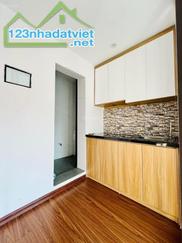 Chỉ 2.2 tỷ có ngay nhà G5- TT Thanh Xuân Nam- Lô góc 70m², 2 ngủ full nội thất chỉ 2.2 tỷ