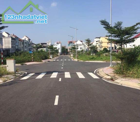 Đất Cặp Sát Chợ, sổ sẵn giá chỉ 700 triệu - 2