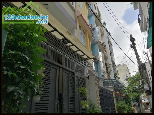Hạ giá bán rẻ nhà phố 4.2 x 13.5m Nguyễn Công Hoan Phú Nhuận TP. Hồ Chí Minh