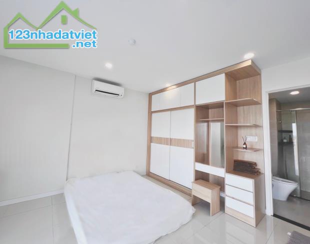 Bán nhanh căn hộ 55m2 nhà full nội thất, có ban công view cực chill