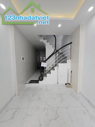 BÁN NHÀ ĐẸP PHỐ MINH KHAI 32M2, 5 TẦNG, MT 3.2M. GIÁ 4.45 TỶ - 2