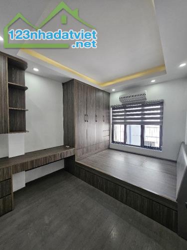 BÁN NHÀ ĐẸP PHỐ MINH KHAI 32M2, 5 TẦNG, MT 3.2M. GIÁ 4.45 TỶ - 4