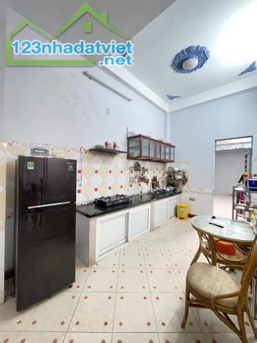 Nhà Thanh Khê,ra đường Hà Huy Tập,62m2 - 3 ngủ,3 tầng,giá chưa đến 3,3 tỷ - 1