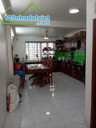 NHÀ MẶT TIỀN 20M KINH DOANH, 5 TẦNG - 90M2 - 5PN, gần VÕ VĂN KIỆT, BÌNH TÂN chỉ 11 tỷ - 5
