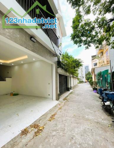 Siêu Hiếm-Vip: Nhà Thạch Bàn, 77m2, Giá: 4.75 tỷ, 10m ra ô tô 7c đỗ cổng, thoáng vĩnh viễn - 2