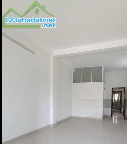 Nhà mặt tiền kinh doanh khu Hương Sen, gần chợ Việt Lập, 1307 An Bình, Dĩ An. Lh: O9828829 - 2