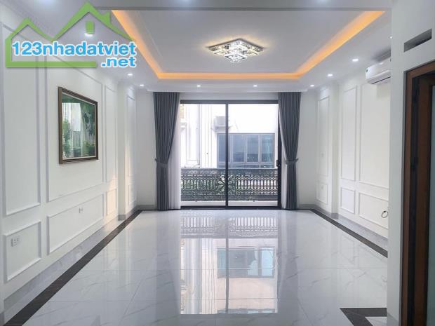 Siêu đẹp nhà mới Mỗ Lao Hà Đông 43m2 4 tầng giá 6 tỷ cạnh Làng Việt Kiều Châu Âu