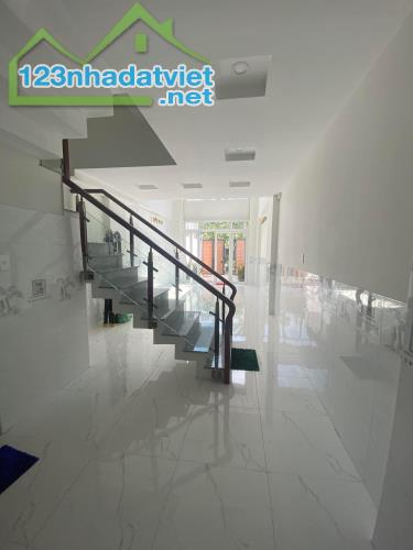 Nhà Đẹp Giá Tốt View Vip - Bình Tân 84m² 6 Tầng 7PN - công viên xanh mát - 3