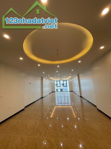 Bán nhà Trịnh Văn Bô 120m2 MT 5m 18.2 tỷ. PHÂN LÔ BÀN CỜ - THANG MÁY - Ô TÔ  - VẺ HÈ - 1