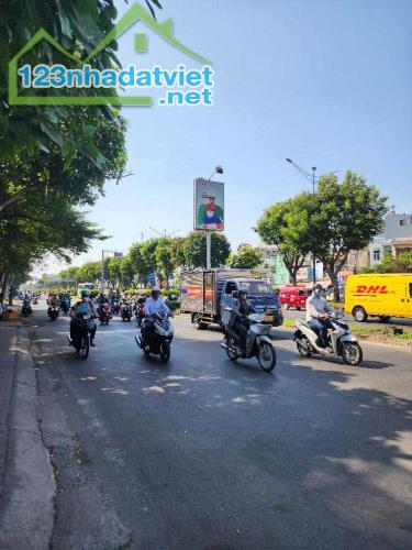 Anh Quân 0984027129  CHÍNH CHỦ ĐẤT LỚN LÊ VĂN QUỚI, BÌNH TRỊ ĐÔNG BÌNH TÂN 2000M2, ĐƯỜNG - 2