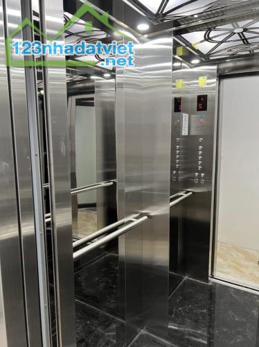 Bán Nhà 6 tầng Mặt phố Lạc Long Quân, Tây Hồ - 67m2 - MT 5m - Giá 37 tỷ - 1