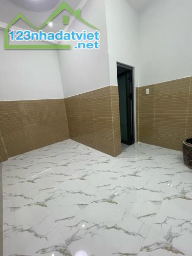 Nhà góc Nguyễn Văn Luông, quận 6, 3 tầng, 4.5x10m, nhỉnh 4 tỷ. - 2