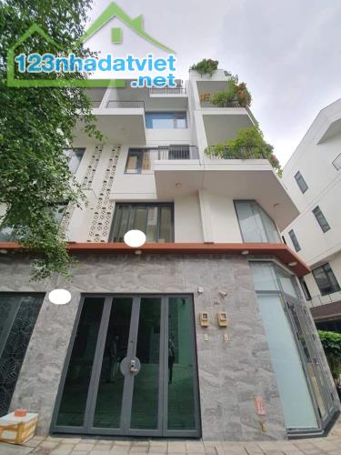 Ô TÔ NGỦ TRONG NHÀ HAY Ở SÂN – HẬU GIANG -  F11 - Q6 - 4 TÂNG - 36M2 -  8.3 TỶ. - 3