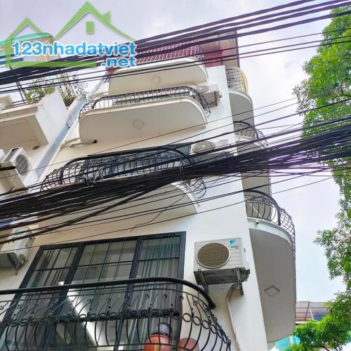 Bán Nhà Chính Chủ Đường Láng Đống Đa 60m Lô Góc Kinh Doanh