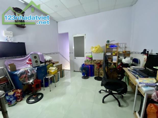 NHÀ PHỐ - 110/120 m2 - Chỉ 10.5 Tỷ - Ô Tô - Trường Chinh - BÀU CÁT - Tân Bình