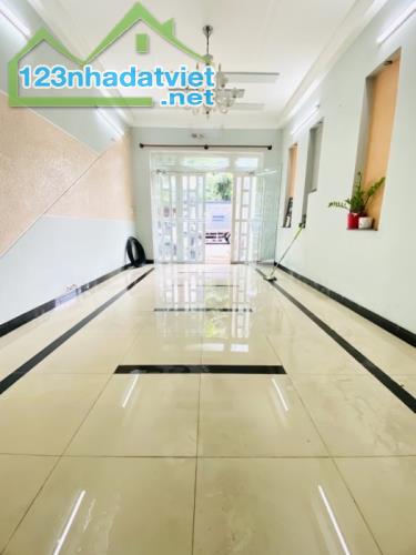 BÁN NHÀ MT Trần Thái Tông, Tân Bình 3 tầng 64m2(4x16). Kinh doanh đỉnh. Giá chỉ 12,9 tỷ. - 1