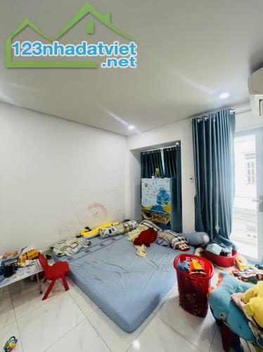 Bán Nhà Hẻm 6m, Bình Hưng Hòa, 60m2 Xây 3 Tầng Giá 5,2 Tỷ, Nhà Còn Mới Y Hình - 1