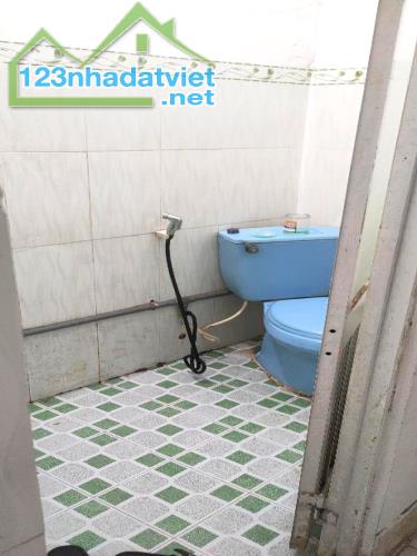 Nhà Thạnh Lộc 29 Q12, 70m2, 5x14m chỉ 3.x tỷ - 1