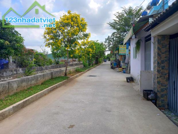 Nhà Thạnh Lộc 29 Q12, 70m2, 5x14m chỉ 3.x tỷ - 3