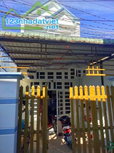 Giảm 200tr Nhà Bà Điểm 9 HM, 72m2, 1 lầu, 2PN, 4x18m, Đ.3m chỉ 3.x tỷ - 4