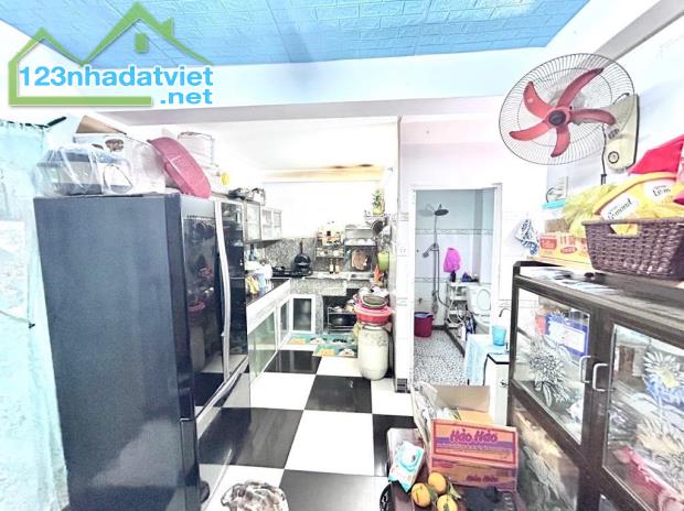 ĐƯỜNG 8M XE TẢI TRÁNH - NGANG 6M, 3 TẦNG - KHU DÂN TRÍ - GẦN CHỢ HIỆP THÀNH QUẬN 12. - 2