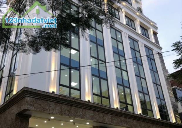 Bán tòa nhà Văn Phòng 9 tầng mặt phố Hàng Chuối Dt 230m2 Mt 11m Lô góc. Giá 210 tỷ