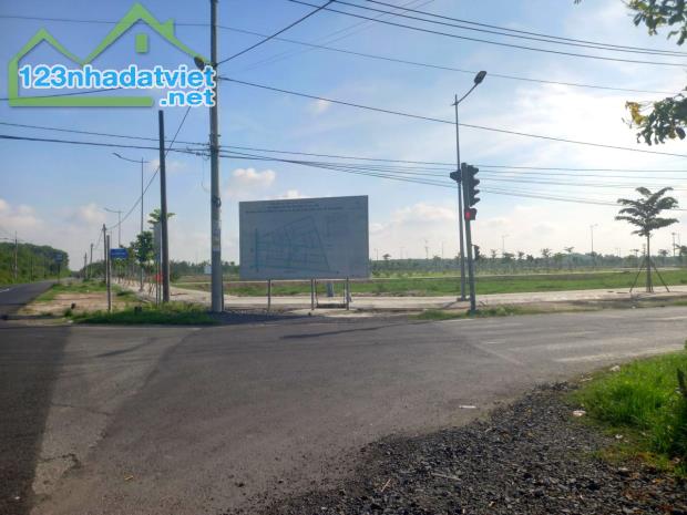 Giảm 41 tỷ Đất MT Nguyễn Thị Rành Củ Chi, 1ha, ngang 70m, Đường 12m chỉ 3x tỷ