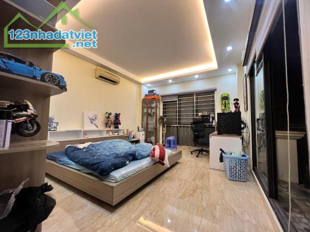 💥NHÀ ĐẸP Ở LUÔN NGỌC THUỴ LB 40M2 LÔ GÓC 3 MẶT THOÁNG NGÕ NÔNG. NHỈNH 5TỶ - 3