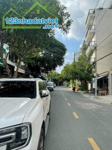 Bán nhà 8x14m cn : 122m2. Trệt lửng 4 lầu st. Tô Hiến Thành, P14, Q10 - 21 tỷ