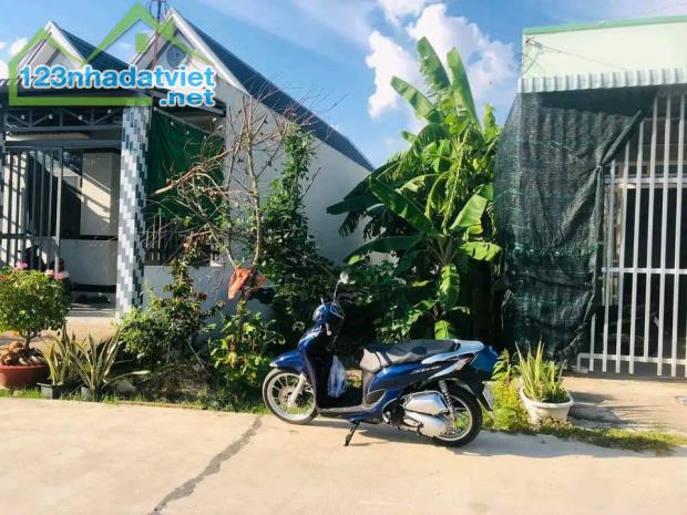 BÁN LÔ ĐẤT 100M2 GẦN CHỢ THANH PHÚ GIÁ CHỈ 890 TRIỆU GỌI CHO EM ĐẶT CỌC
