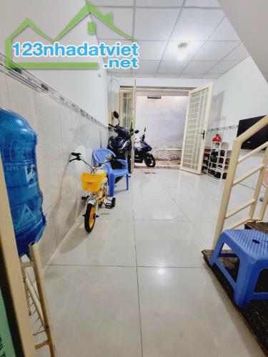 NHÀ ĐẸP NGUYỄN THÁI SƠN - 3T BTCT 23M2 - SÁT HẺM XE TẢI TRÁNH - MỚI Ở NGAY - 1