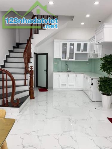 Siêu phẩm lô góc LA Tinh – 4*T 30m2. Ô tô đỗ cách 10m , 5p ra KDT đô nghĩa , giá chỉ 3tỷ15 - 4