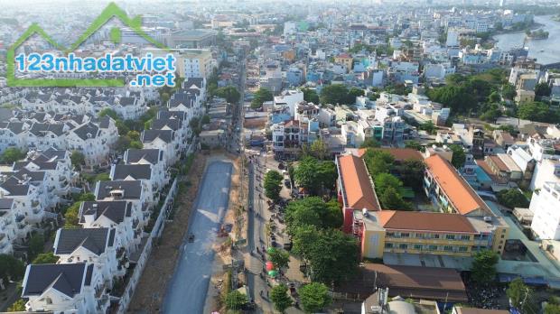 Bán CHDV hẻm 496 Dương Quảng Hàm ngang 6m 120m2 4L view sông đẹp TN 55tr chỉ 16 tỷ. - 3