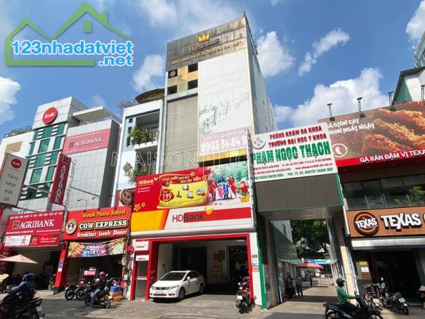 "BÁN NHÀ Đường Sư Vạn Hạnh, Phường 12, Quận 10. DT: 8 x 20m. Gần Vạn Hạnh Mall. Có HĐ Thuê